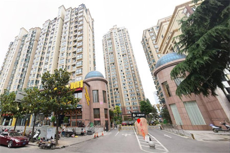 茗阳三期电梯高层全新装修大三房未入住证齐可按揭